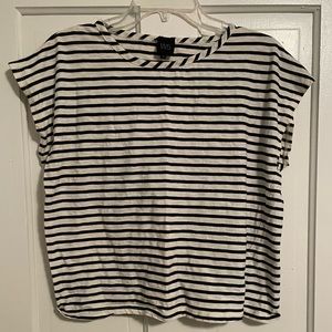 5/$15 Striped cropped tee